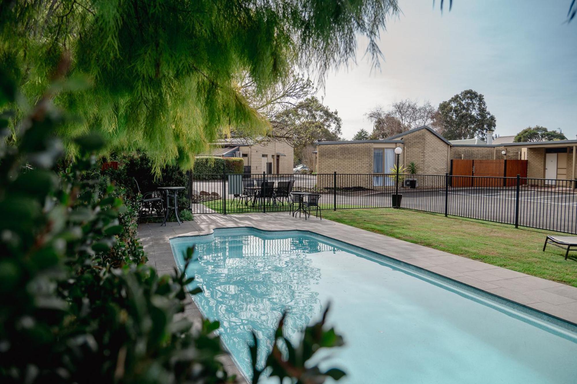 Mitchell On Main Motel Bairnsdale Exterior photo